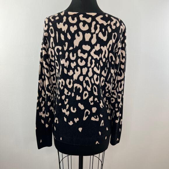 C by Bloomingdale's Cashmere Black Tan Leopard Print Pullover Sweater Size M - Picture 3 of 6